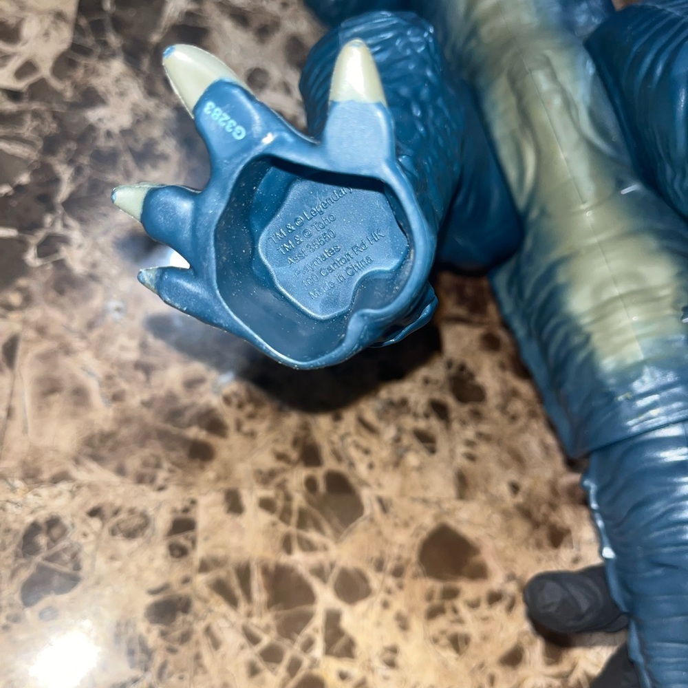 Giant Godzilla Kong 11” Evolved Action Figure 2024 Monsterverse MISSING END TAIL - Picture 6 of 9